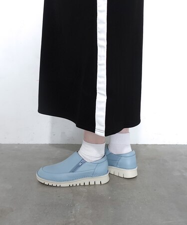 ノイエ ディフュージョン neue diffusion 【4E設計】軽量スリッポンシューズ/ND22549