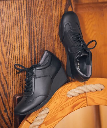 ノイエ ザ マーケット NEUE THE MARKET スクエアトゥウェッジヒールスニーカー/TM24555