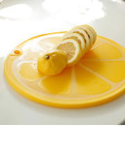 ｶｯﾃｨﾝｸﾞﾎﾞｰﾄﾞ ﾚﾓﾝｽﾗｲｽ