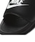 WCN9677　W VICTORI ONE SLIDE　005BLK/WHT　613840-0001