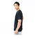 1384800　M HW SS BACK PRINT　001BLK　676770-0001