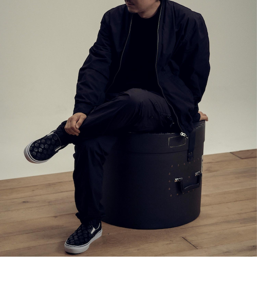 V98CF BUMP SLIP ON BLACK/BLACK 662993-0001｜エービーシー