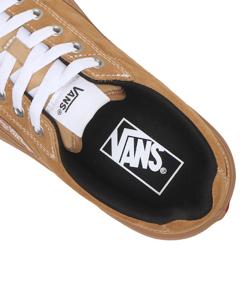 V3938 SD FINN BISCUIT/LION/WH 685699-0003｜エービーシー・マートの