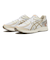 1203A684.101　JOG 100S　#WHT/GREIGE　691450-0001