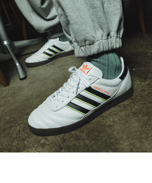 [アディダス] ガゼル チーム [GAZELLE TEAM] フットウェアホワイト/コアブラック/ガム JQ3676 1010000060027_00001_d00002.jpg