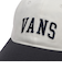 125K7160300　College Logo Low Cap　OFF/NAVY　702000-0002