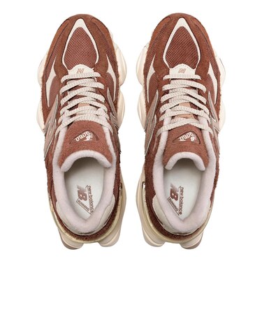 U9060CCC U9060CCC(D) BROWN(CCC) 697009-0001｜エービーシー・マート 