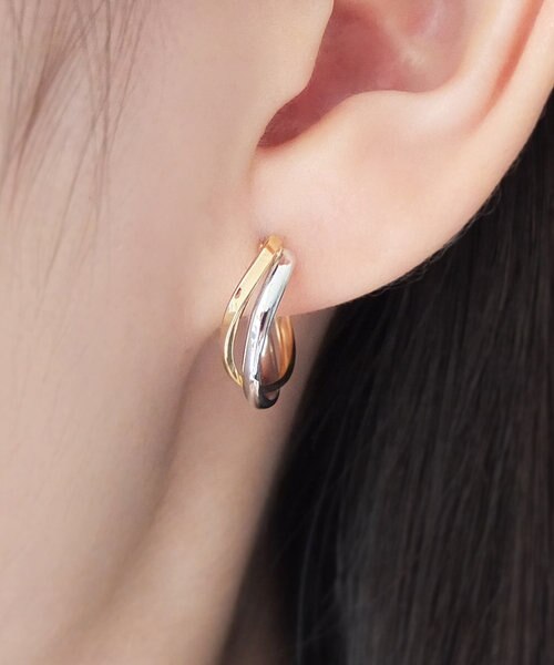 K18/K10ヒネリツインフープピアス( YG/WG)｜テイクアップの通販｜&mall