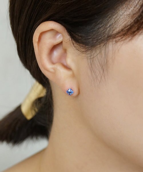セカンドピアス] Ptリリィカットブルークォーツピアス｜テイク