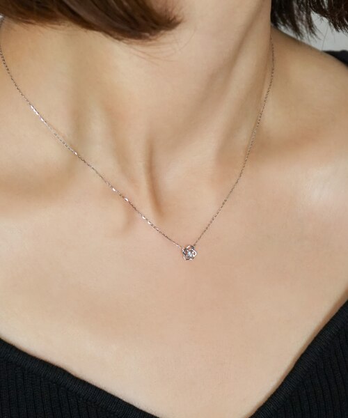 K10ダイヤモンド 透かしフラワーネックレス( WG)｜テイクアップ