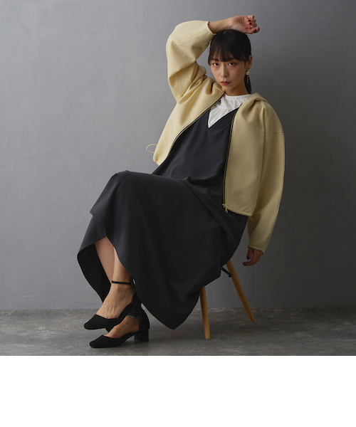 【新品】MunsingwearストレッチダンボールポンチハーフZIPフーディ　L パイピングフルZIPパーカー／ダンボールポンチ｜ニコルの通販