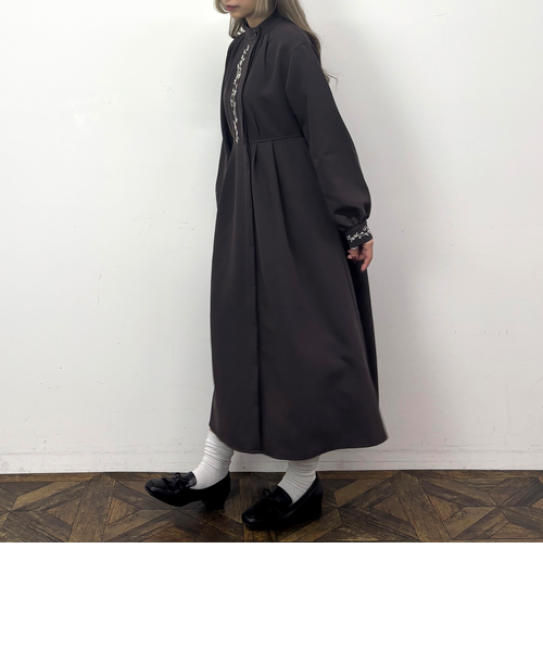 オリエンタル刺繍ワンピース｜ニコルの通販｜&mall（アンドモール