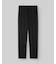 ブラックのジョガーパンツ
