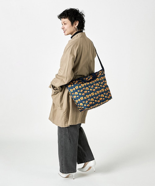DELUXE EASY CARRY TOTE ブルーミングバインズ｜レスポートサックの
