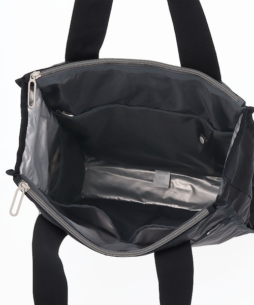 【新品タグ付き】レスポートサック⭐︎エッセンシャル　オープントートバッグ　ブラック レスポートサックの新ライン「エッセンシャル」発売 - 従来の約1