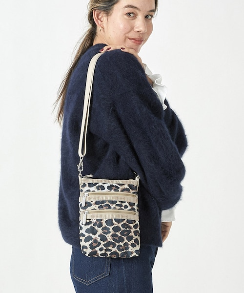フラメンコ　ストレッチファルダ　3段　レオパード 3 ZIP CROSSBODY フラクセンレオパード｜レスポートサックの
