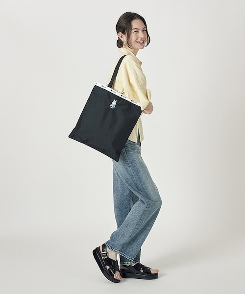2587　レスポートサック　ミッフィー　トートバッグ　縦型　新品 LeSportsac（レスポートサック）の「LARGE EMERALD TOTE