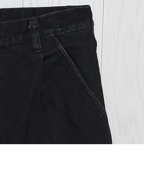 【新品未使用】＜H＞ブラックデニム 1プリーツ バギーパンツ L H＞ブラックデニム 1プリーツ バギーパンツ