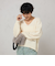 ロゴ刺繍入りVネックプルオーバーニット