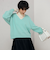 ロゴ刺繍入りVネックプルオーバーニット