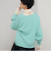 ロゴ刺繍入りVネックプルオーバーニット