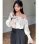 【memorif.】フラワークロップドオフショルブラウス