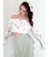 【memorif.】フラワークロップドオフショルブラウス