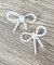 アクリルリボンピアス