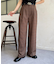 タックストレートスラックス