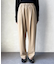カットタックテーパードパンツ