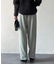 カットタックテーパードパンツ