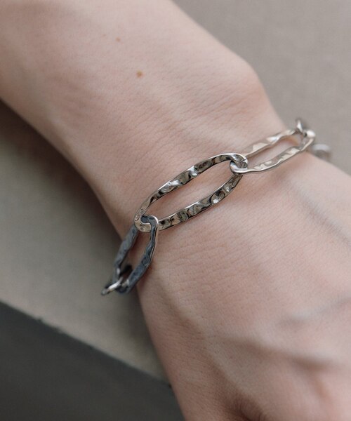 ear PAPILLONNER】テクスチャーBIGチェーンブレスレット｜パルグループ