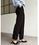 テーパードパンツ