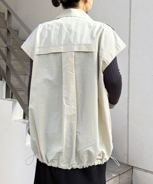 ◼️Massimo Dutti◼️トレンチ風ジレ 31 Sons de mode（トランテアン ソン ドゥ モード）の「ジレ風