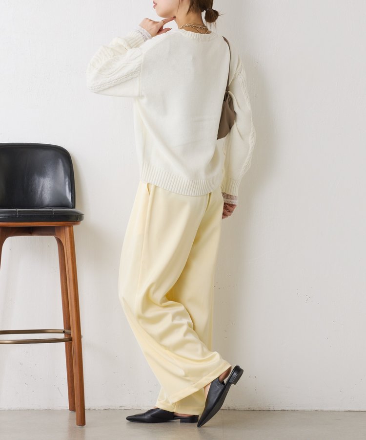 【スッキリ小顔見え◎】袖ケーブルVニット