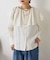 ネックラッフルブラウス