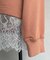 裾レース裏毛プルオーバー