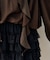 【continuer】肩開きラッフルブラウス