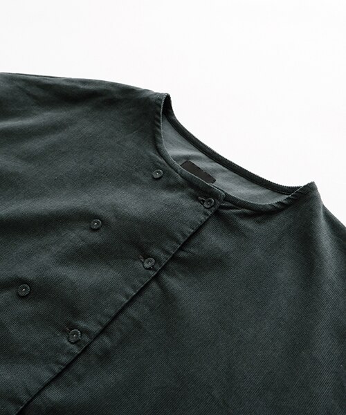 オオカミとハリネズミのエクリュ“秋冬”｜タンデイ パレードの