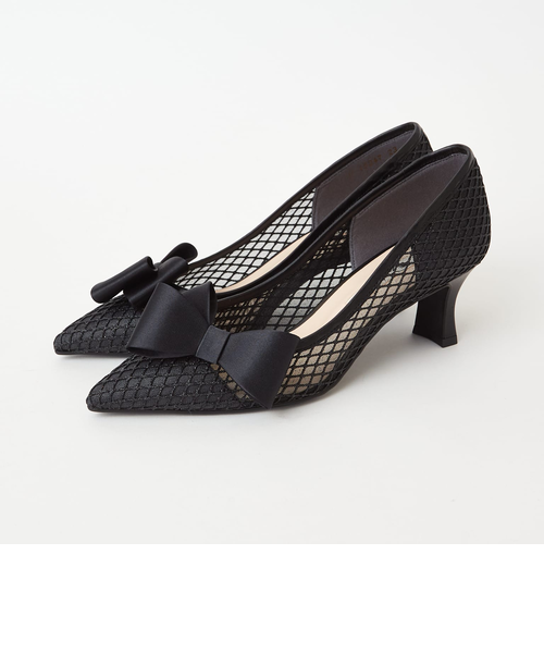 ビッグリボンが目を惹く！煌めきパンプス｜ダイアナの