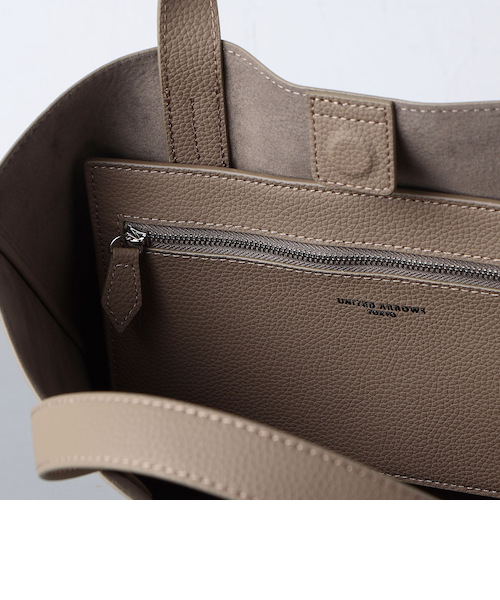 ◼️UNITED ARROWS マイクロファイバートートバッグM モカ 新品同様 UNITED ARROWS（ユナイテッドアローズ）の「マイクロファイバー トート