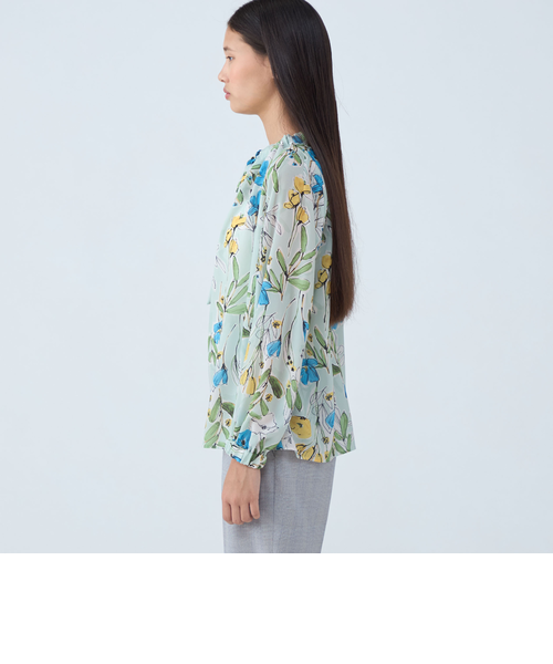 オキザリスフラワープリント ボウタイギャザーブラウス｜トゥモロ