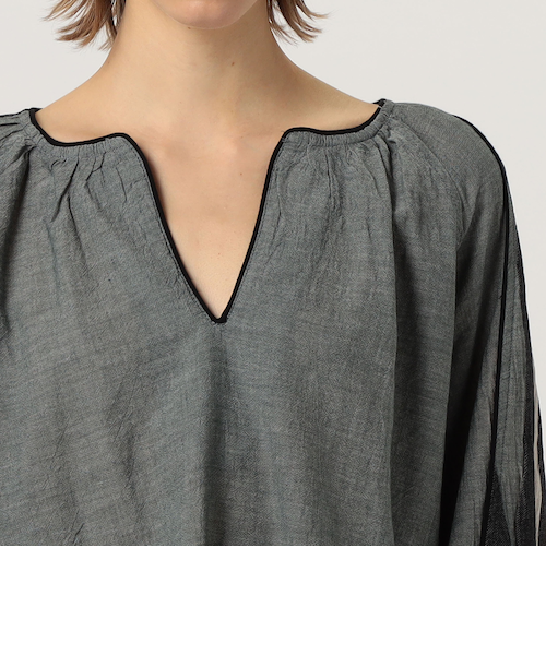 Devotion TWINS SERENE Vネックブラウス トゥモローランド Devotion TWINS SERENE Vネックブラウス｜トゥモロ－ランドの