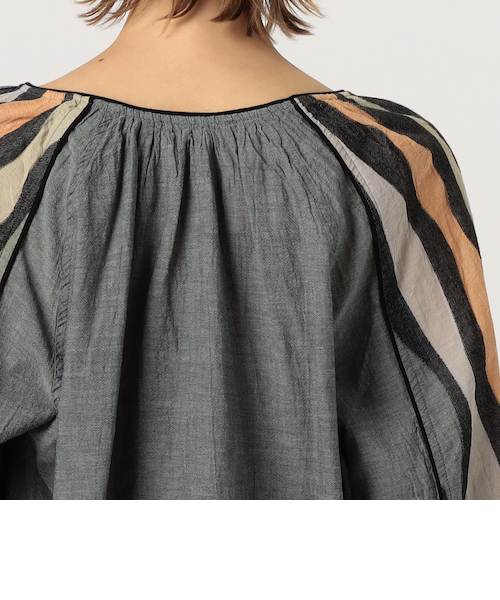 Devotion TWINS SERENE Vネックブラウス トゥモローランド Devotion TWINS SERENE Vネックブラウス｜トゥモロ－ランドの