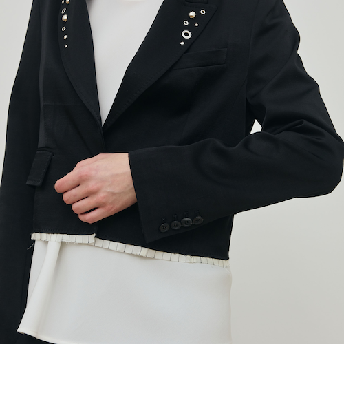 総ビーズ刺繍　クロップドジャケット　黒【定価18万】 セール】【LVEU.】ステッチデザインクロップドジャケット / アウター