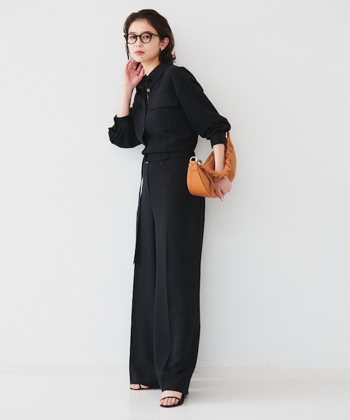 朝比奈 彩×Oggi×UNTITLEDコラボ シャツカラーオールインワン　新品 朝比奈 彩×Oggi×UNTITLED スペシャルコラボ】シャツカラー