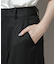 サイドタブセンタープレスセミワイドパンツ
