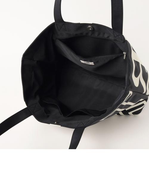 Inside 23 ロゴプリントPVCバッグ　BK×WH/S 亀梨和也 Inside 23 ロゴプリントPVCバッグ BK×WH Lサイズ