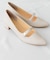ポインテッドストラップパンプス