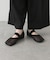 オブリークトゥメッシュフラットシューズ